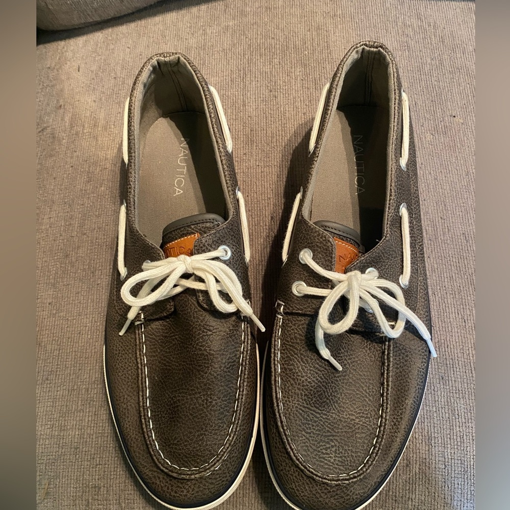 Men’s Nautica Size 13 Shoes